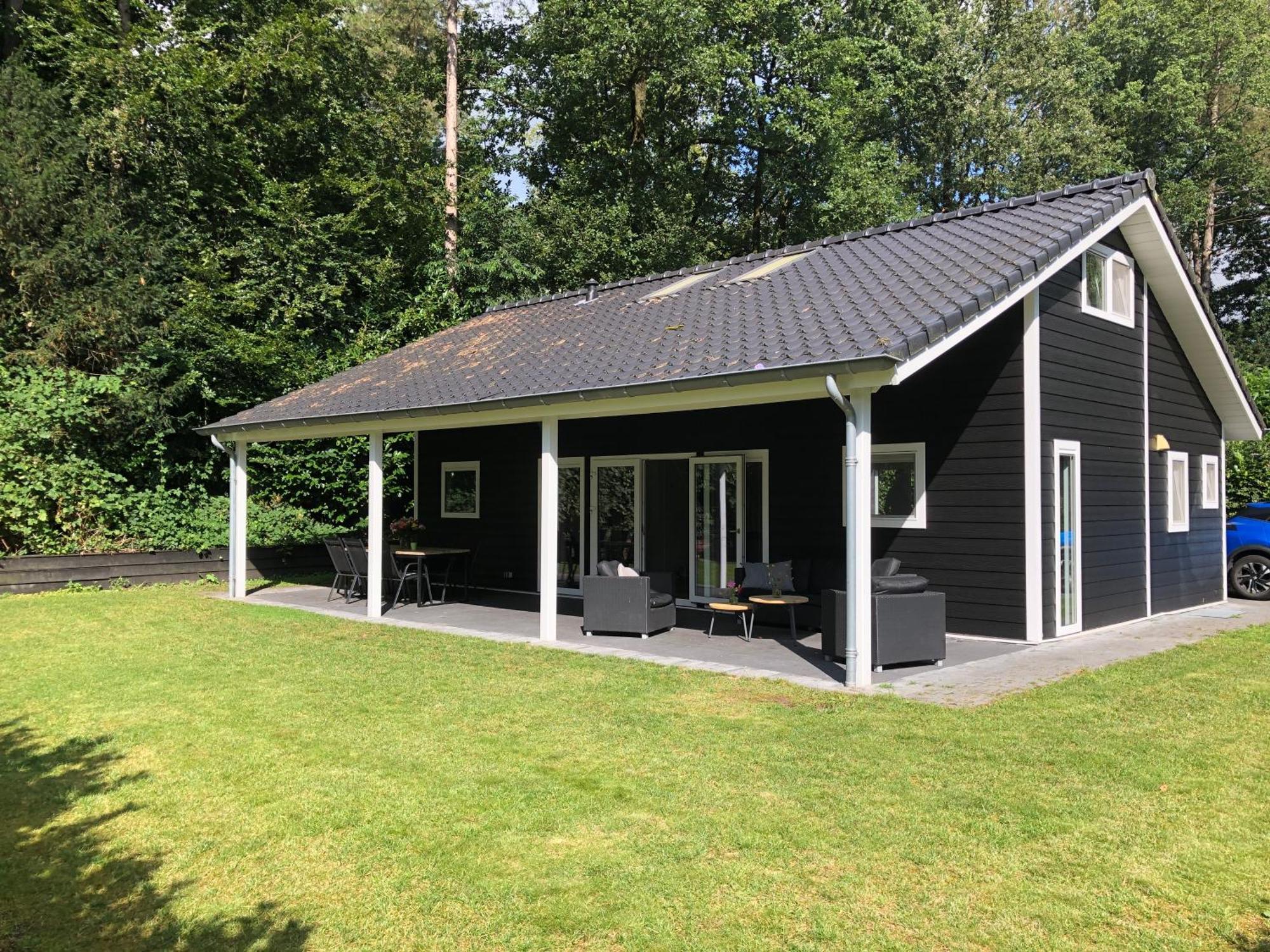 Vakantiepark De Thijmse Berg Ренен Екстериор снимка